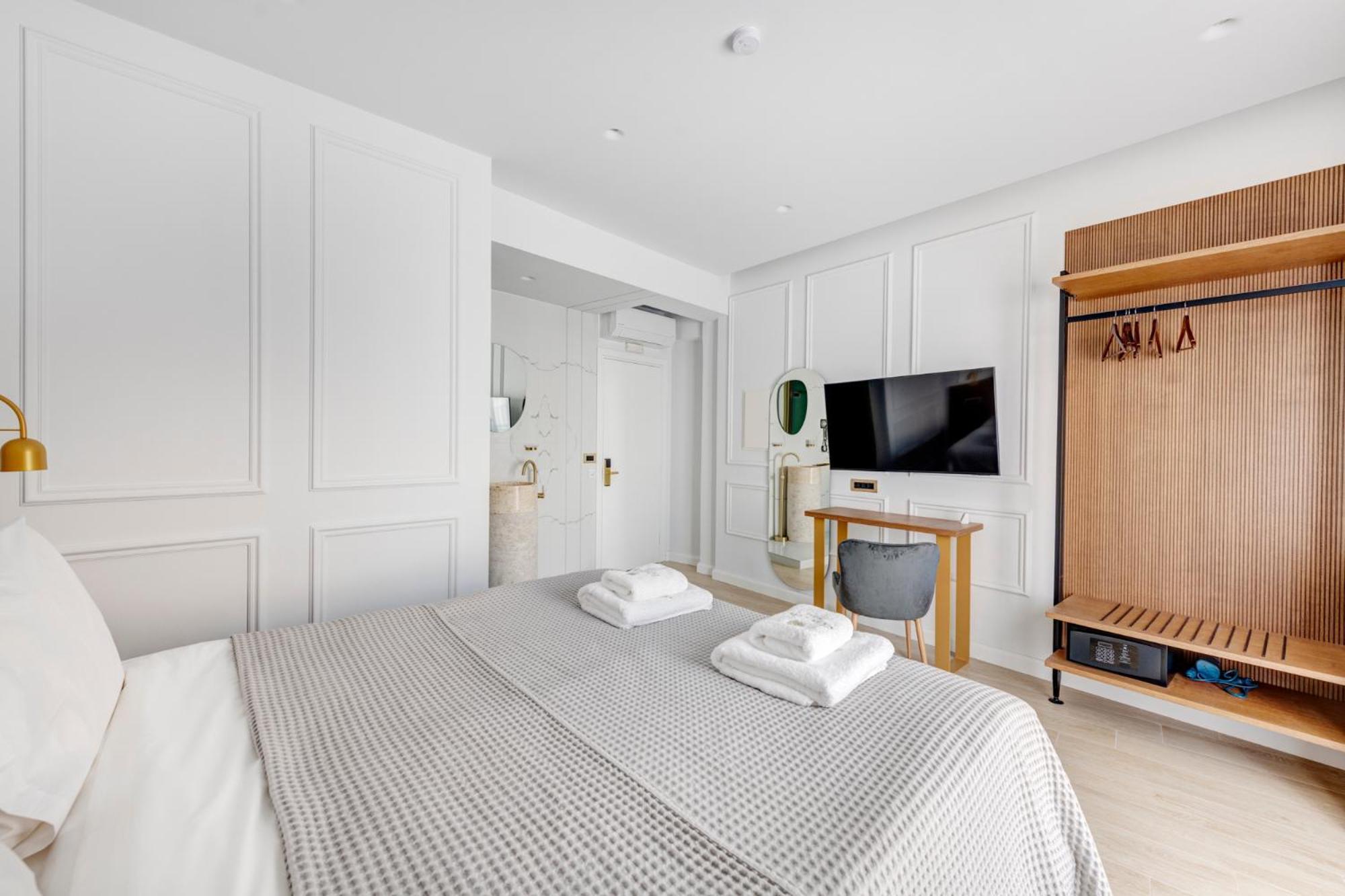 Eclectic Syros Bed and Breakfast Ερμούπολη Εξωτερικό φωτογραφία