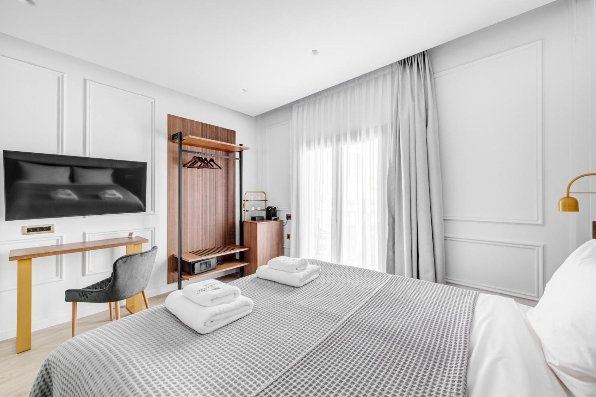 Eclectic Syros Bed and Breakfast Ερμούπολη Εξωτερικό φωτογραφία