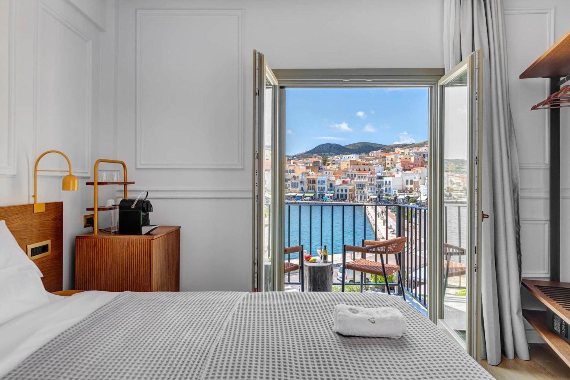Eclectic Syros Bed and Breakfast Ερμούπολη Εξωτερικό φωτογραφία