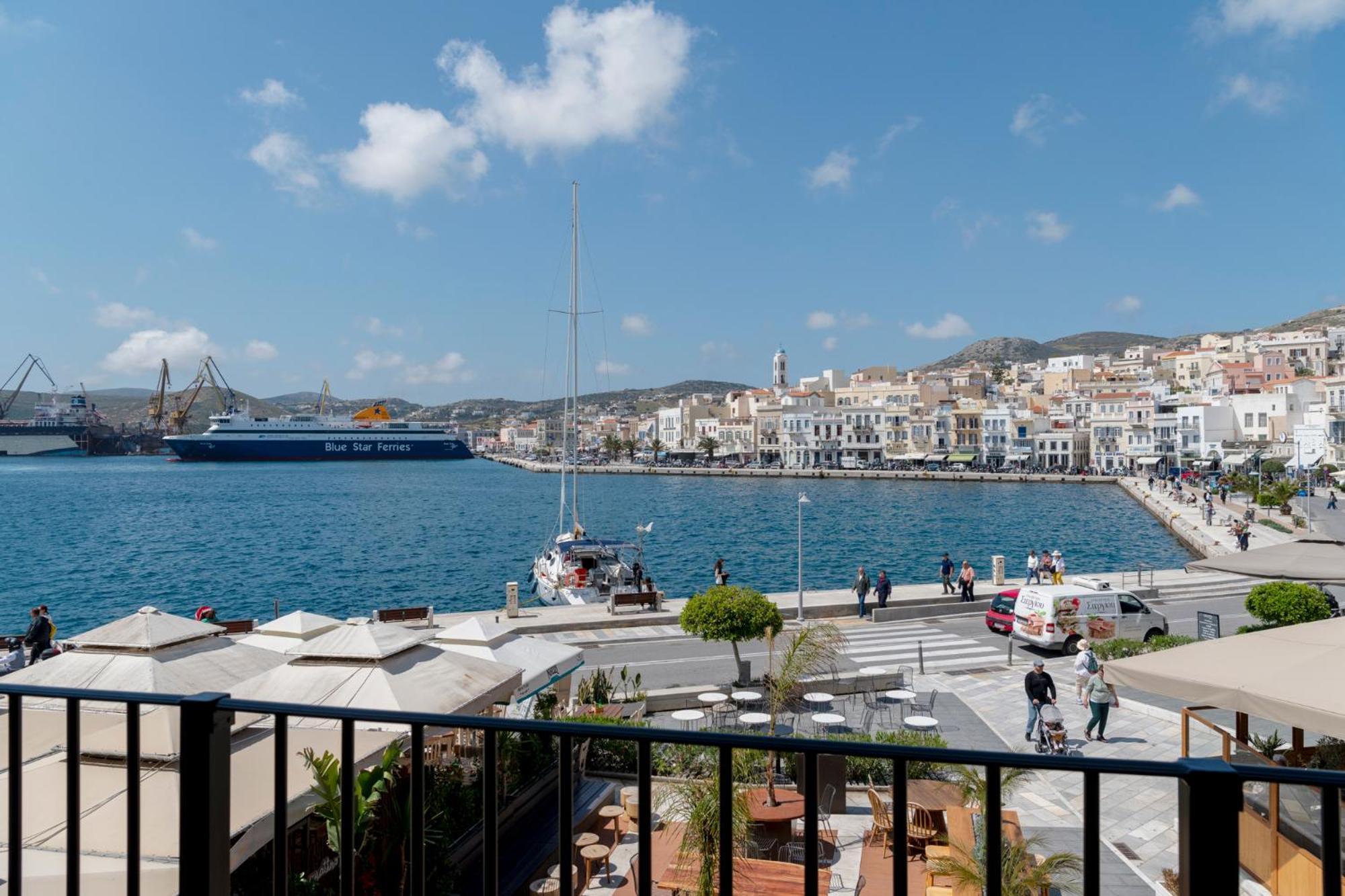 Eclectic Syros Bed and Breakfast Ερμούπολη Εξωτερικό φωτογραφία