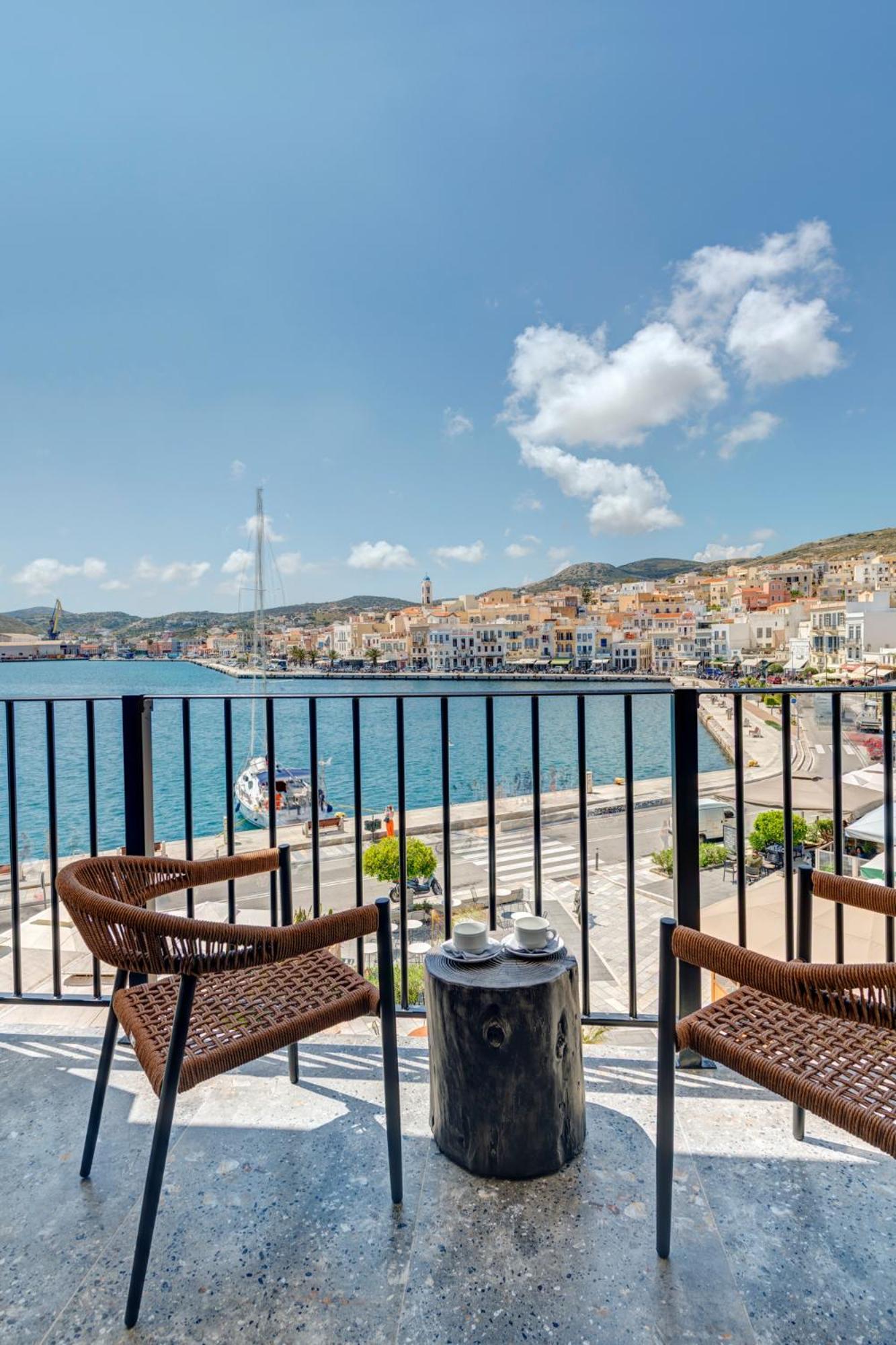 Eclectic Syros Bed and Breakfast Ερμούπολη Εξωτερικό φωτογραφία