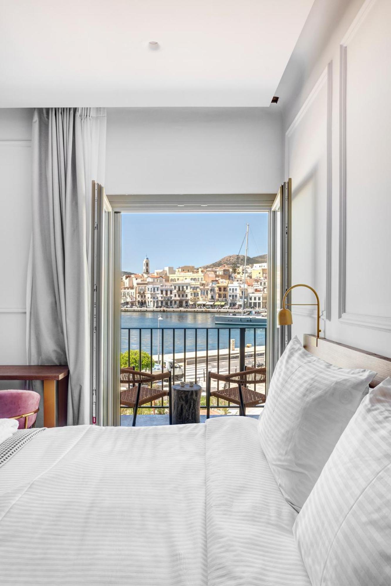 Eclectic Syros Bed and Breakfast Ερμούπολη Εξωτερικό φωτογραφία