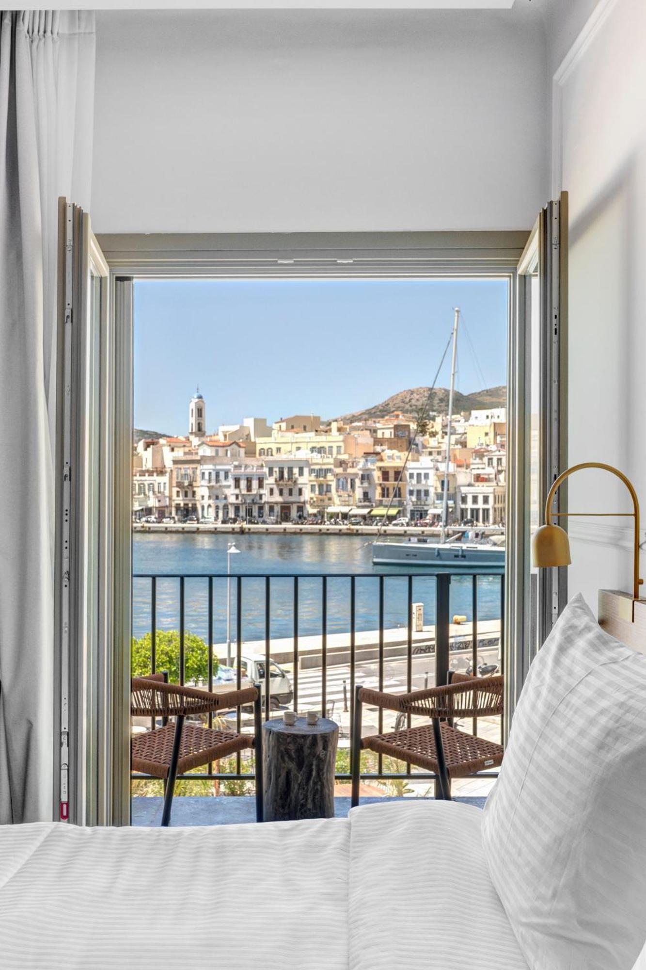 Eclectic Syros Bed and Breakfast Ερμούπολη Εξωτερικό φωτογραφία